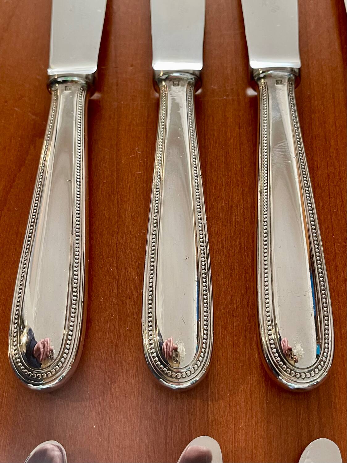 Christofle Perles 12 Table Knives 24.5 cm