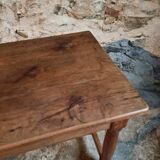 Antique French farmhouse table in oak (1780–1830) – Walnut legs – Rustic provincial dining table