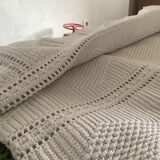 Hook bed cover
