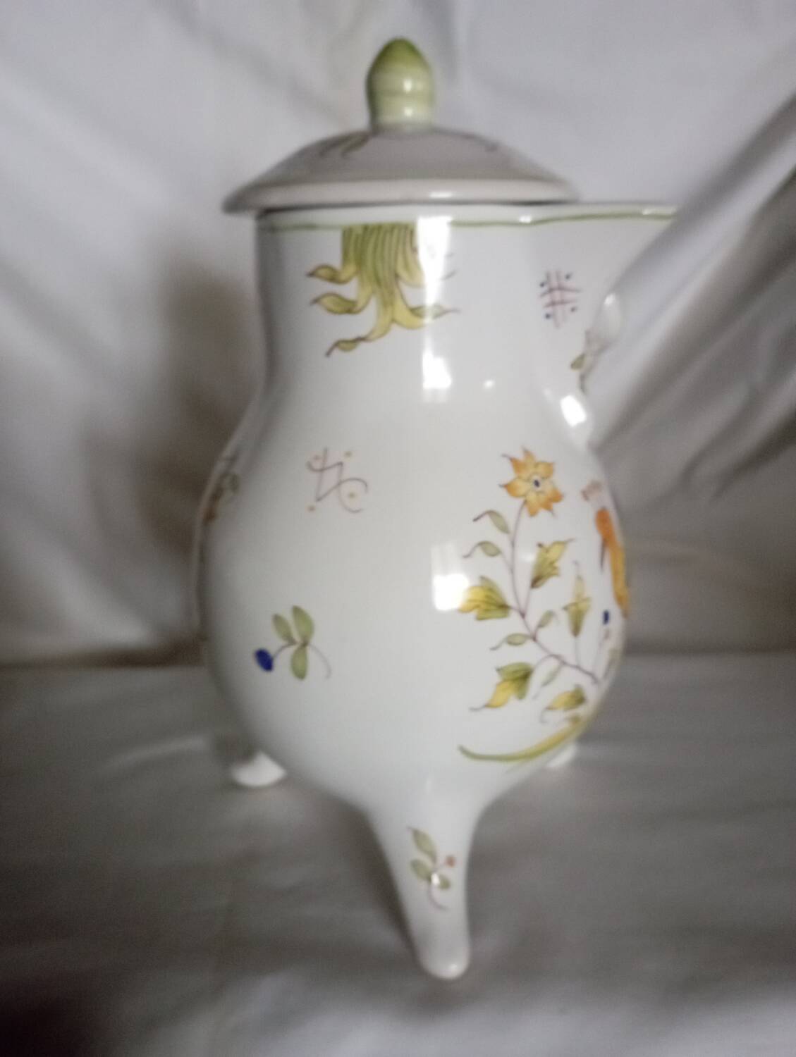 Moustiers chocolate maker