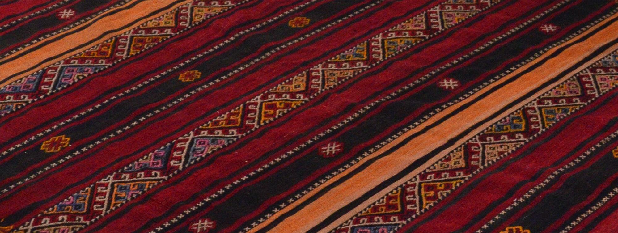 Anatolian handmade kilim rug 252 cm x 184 cm