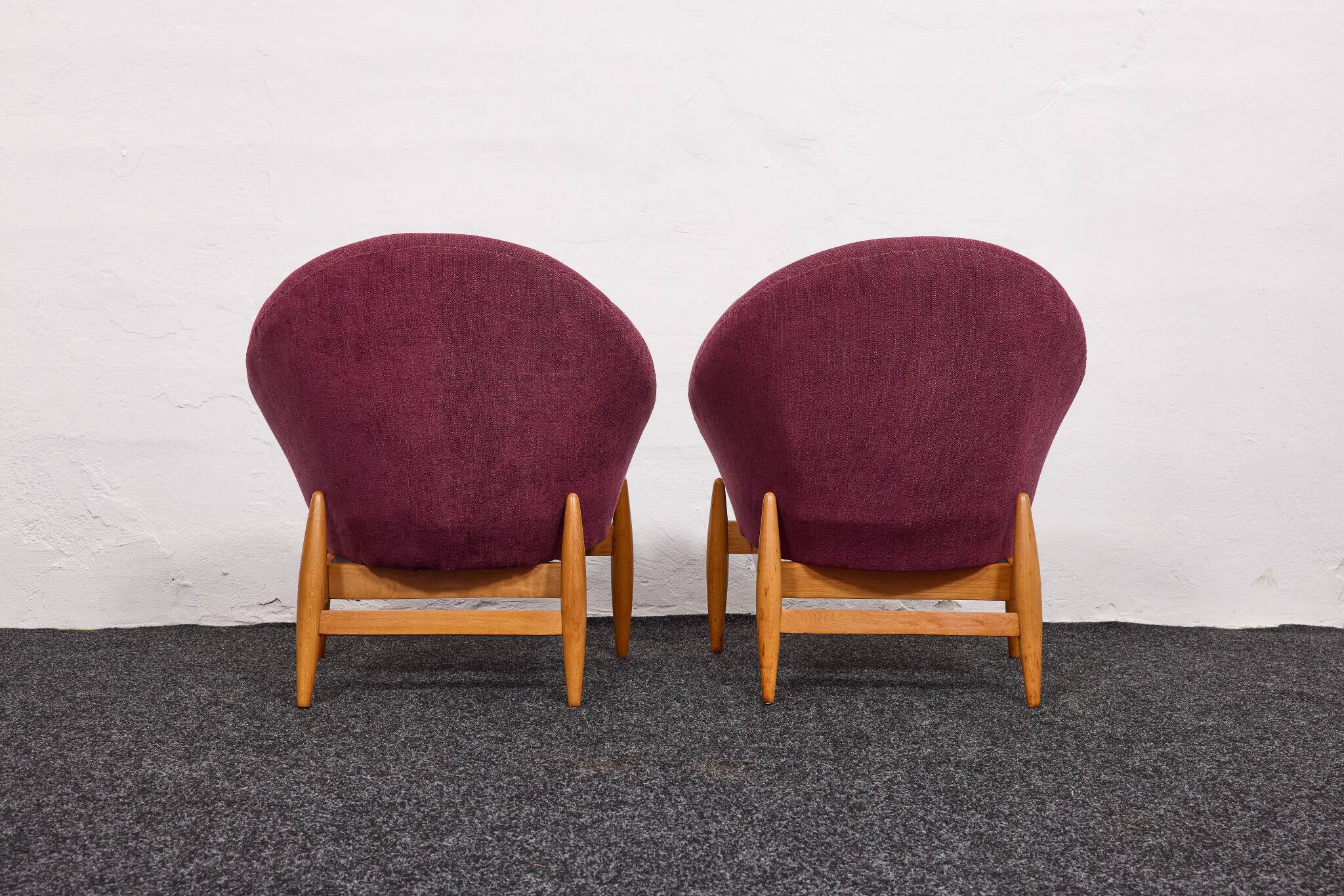 Lounge Chairs in Hand-Stitched Jacquard Upholstery by Sándor Palócz, 1968