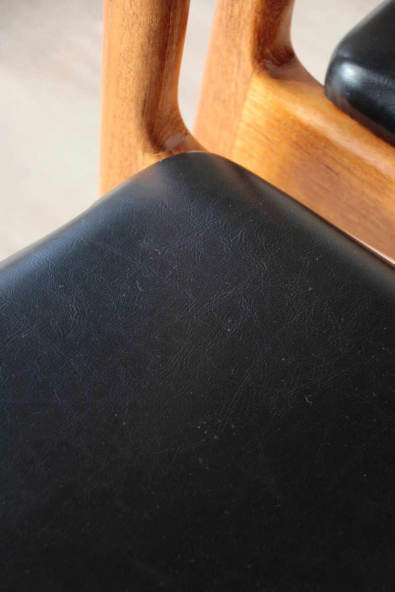 Set of 6 Vintage Scandinavian Teak Chairs – 1960s