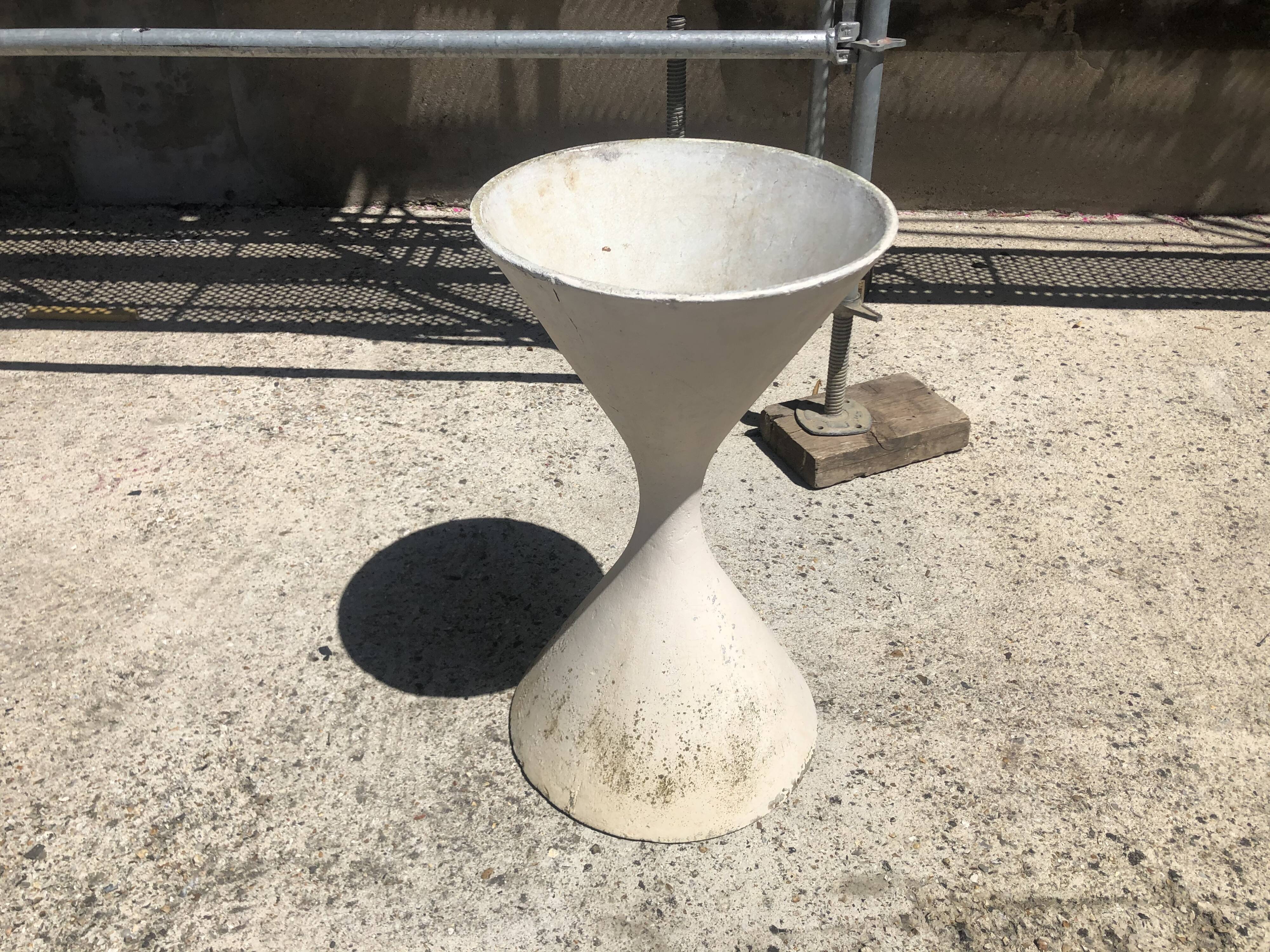 Jardinière design design Anton Bee asssisté de Willy Guhl année 50