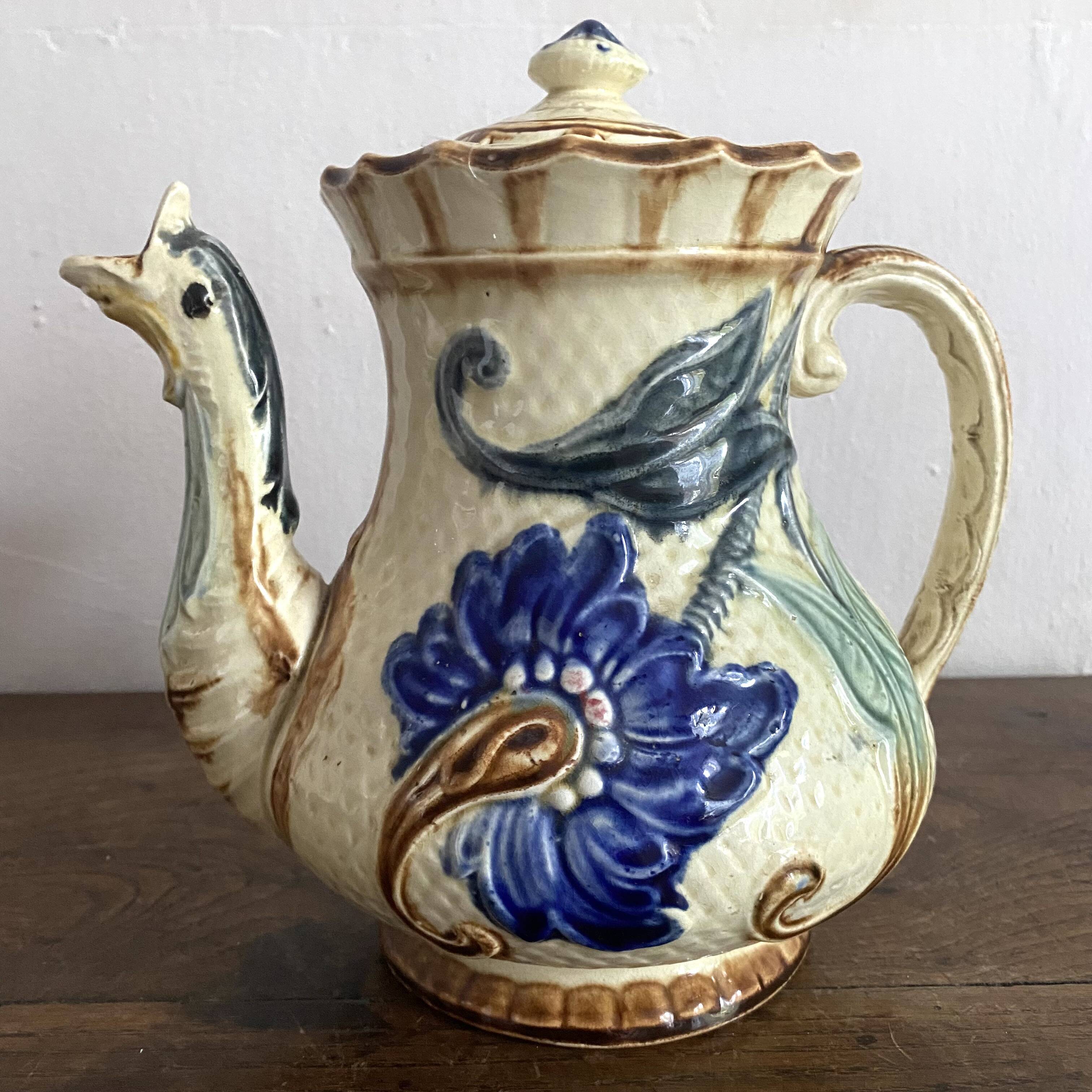 Wasmuel Belgium slip teapot