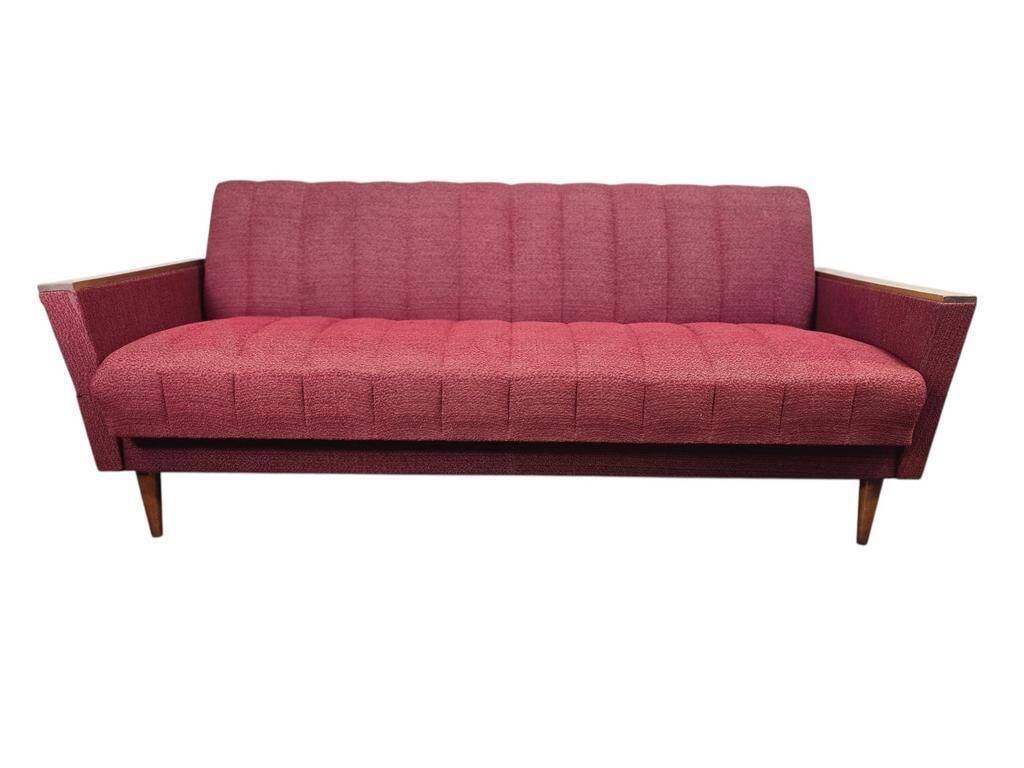 Vintage wooden canapé / bench