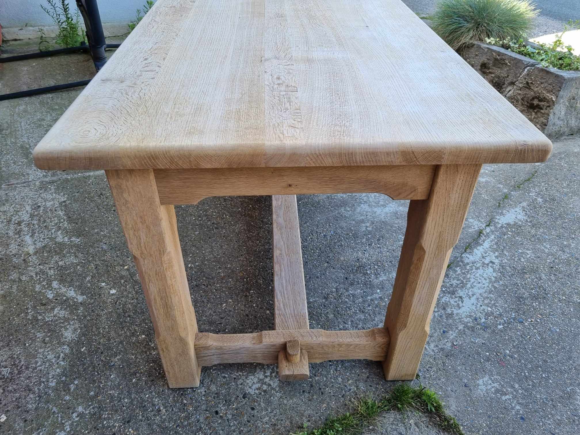Farmhouse table