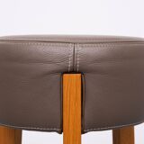 Top quality Leather Pouf 3 Oak legs 1990s