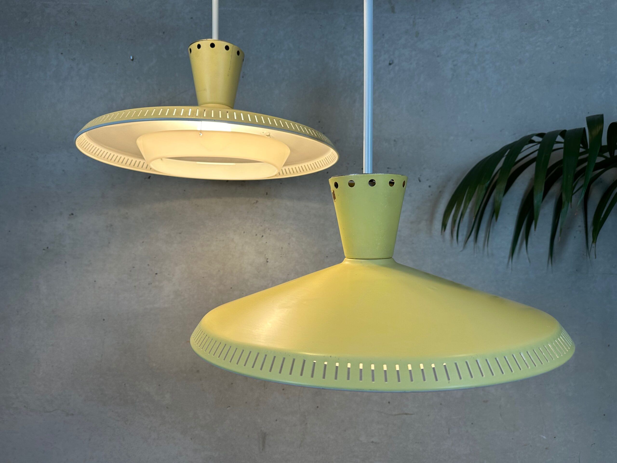 Lampe suspendue vintage Philips – Louis Kalff – NB93