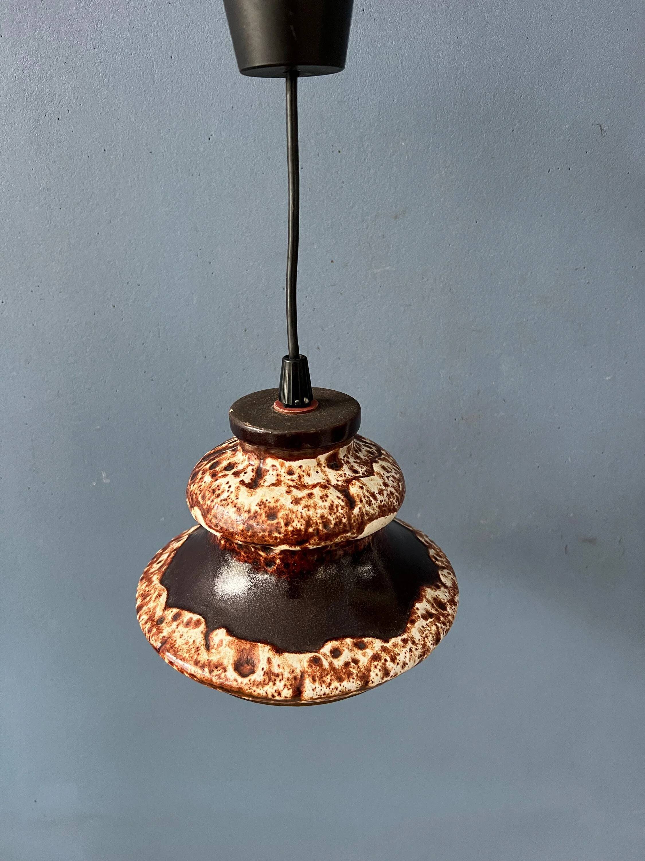 Suspension Fat Lava in ceramic West Germany brown and beige