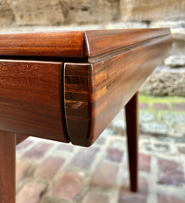 Table extensible scandinave en teck