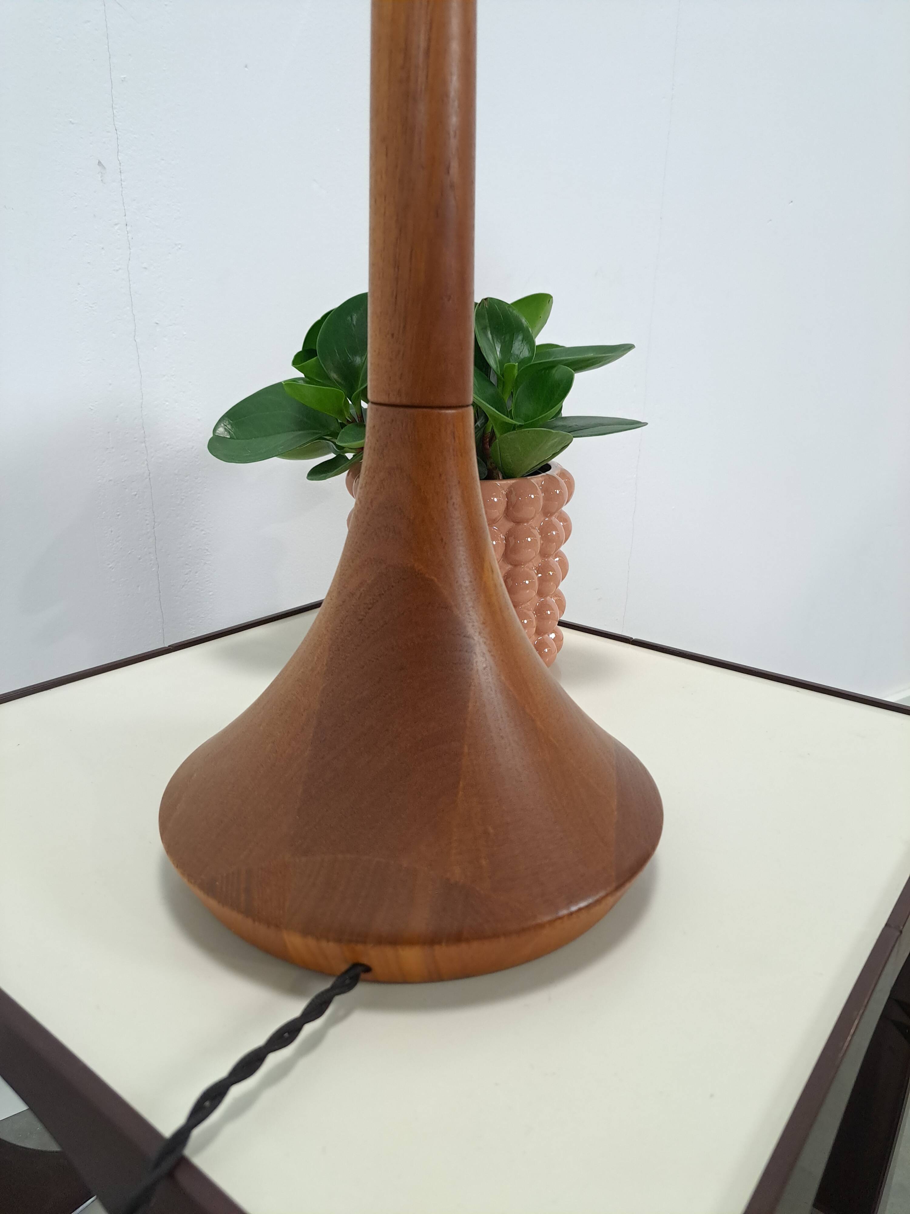 Teak houten lampenvoet vintage