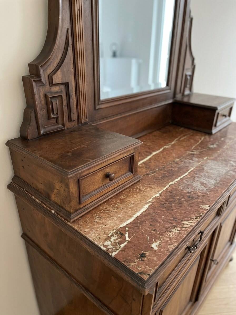 Ensemble commode Napoléon III en bois massif et marbre