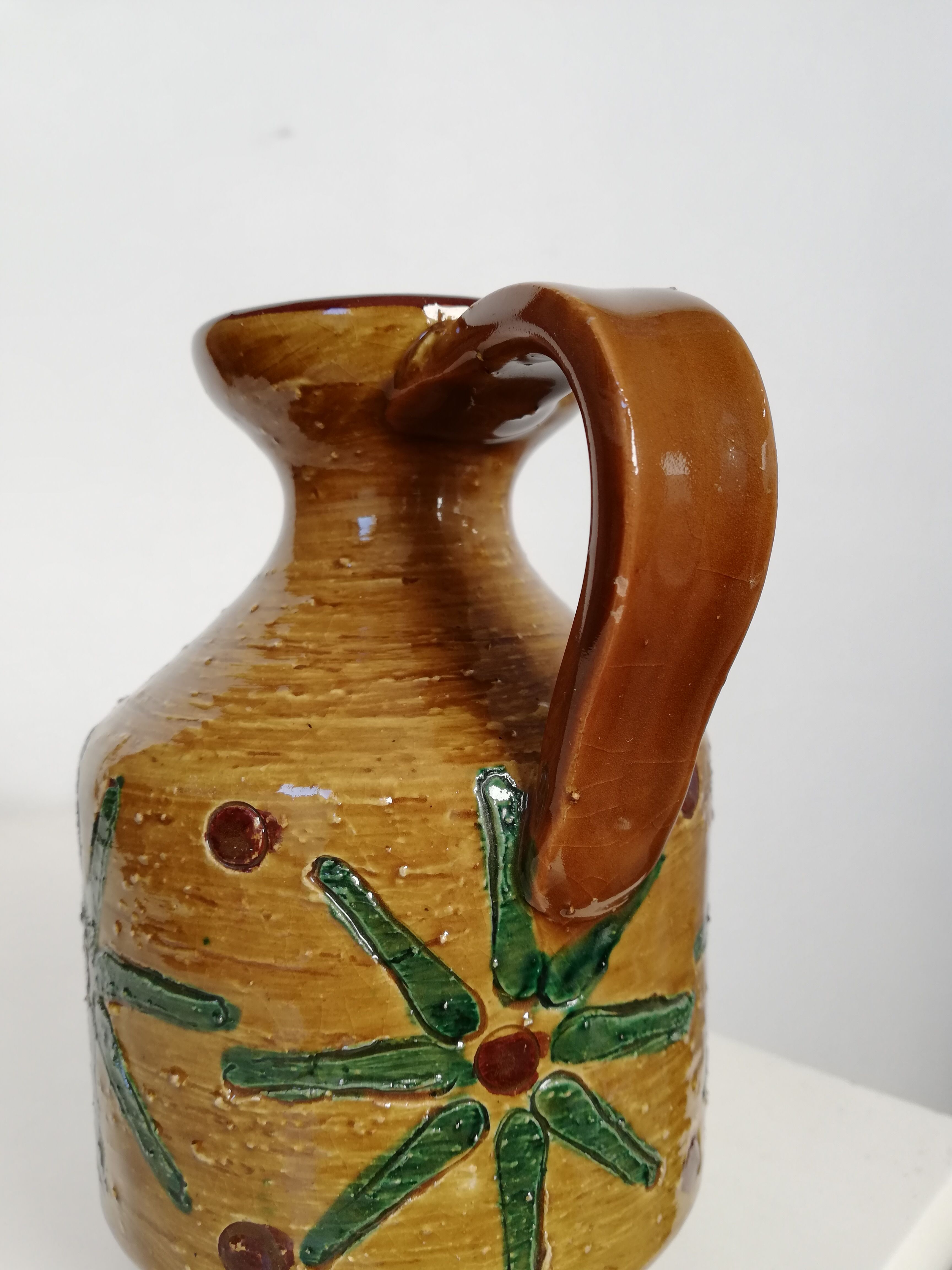 Ceramic vase, mustard
