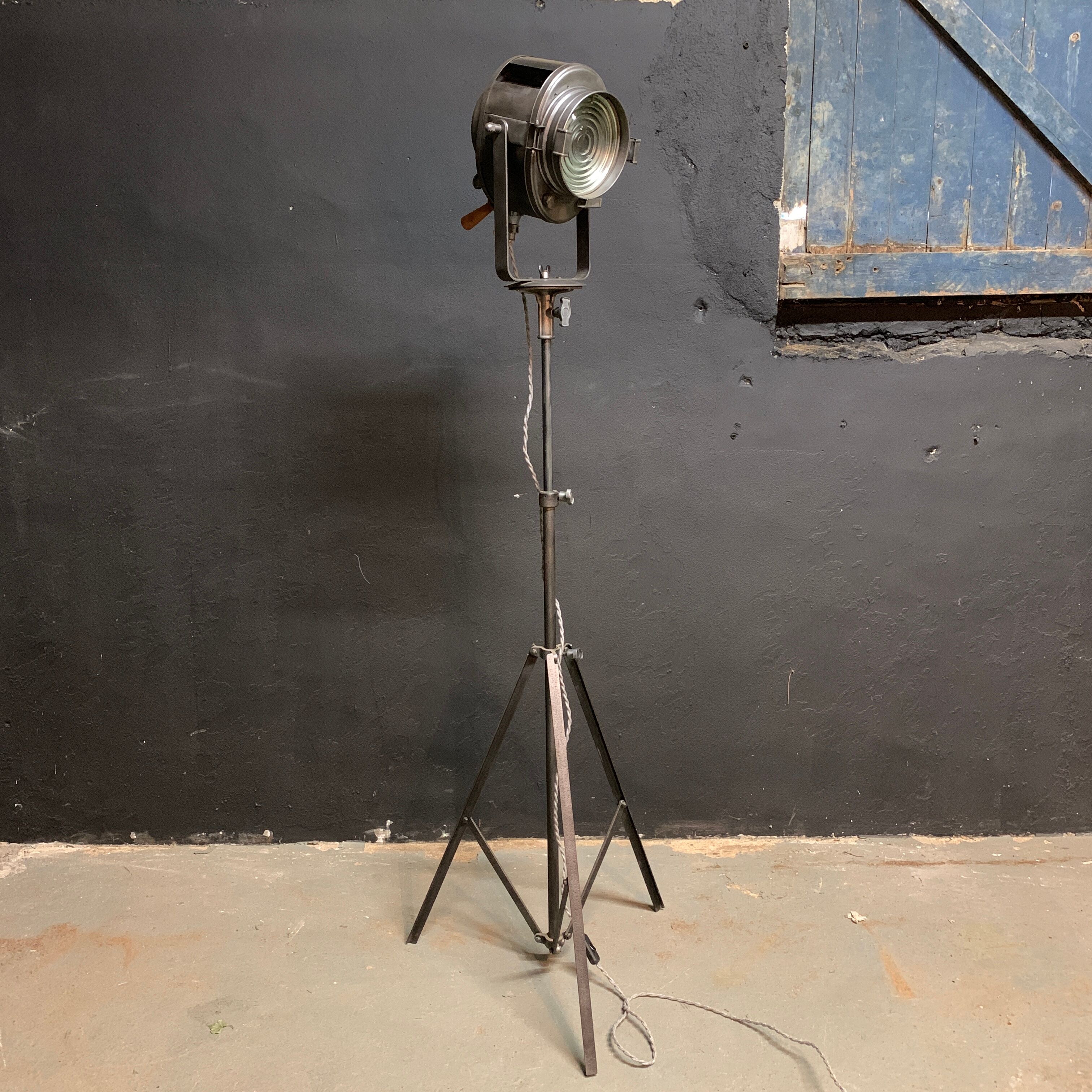 Projector A.E Cremer Paris 500 W 1940