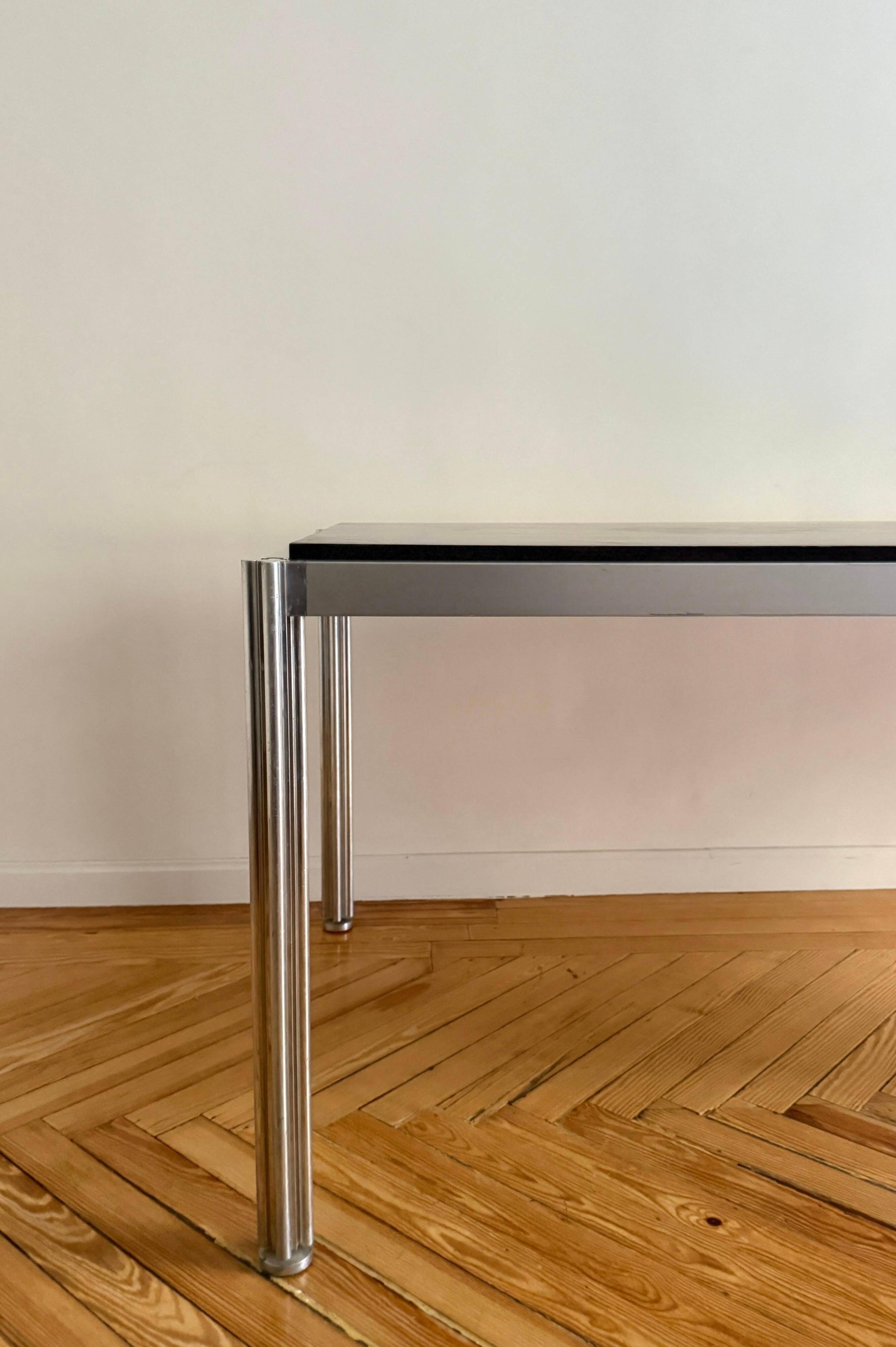 Table «Shamrock» by George Ciancimino