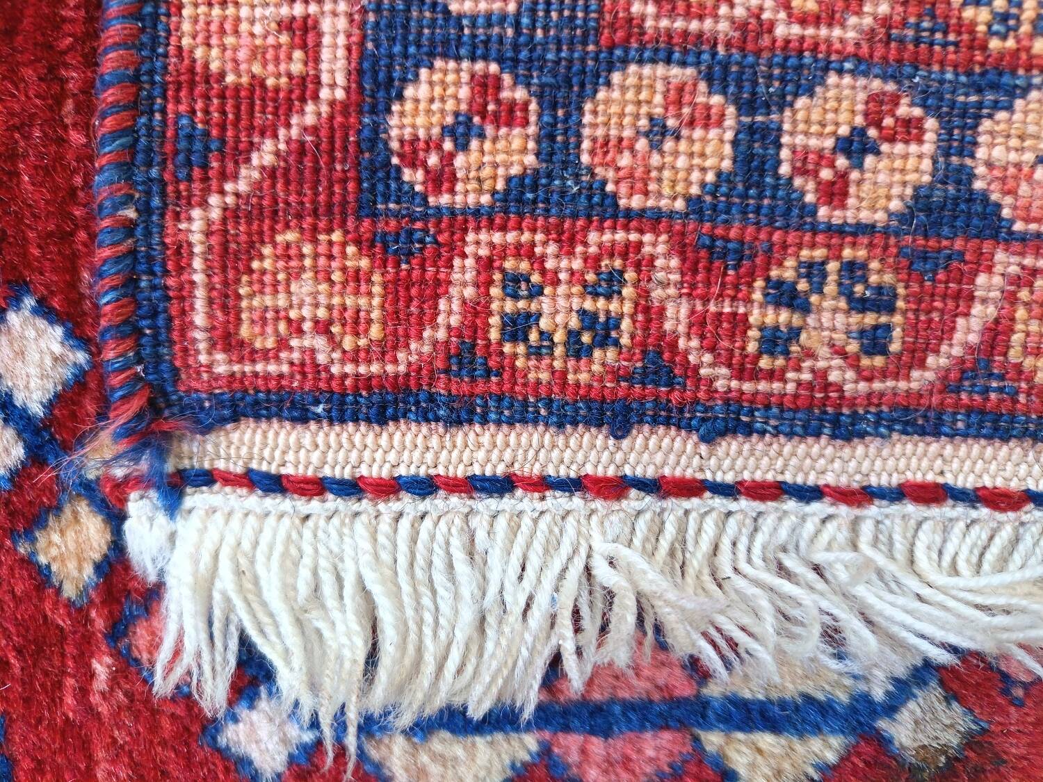 Handmade Persian Sirdjan rug