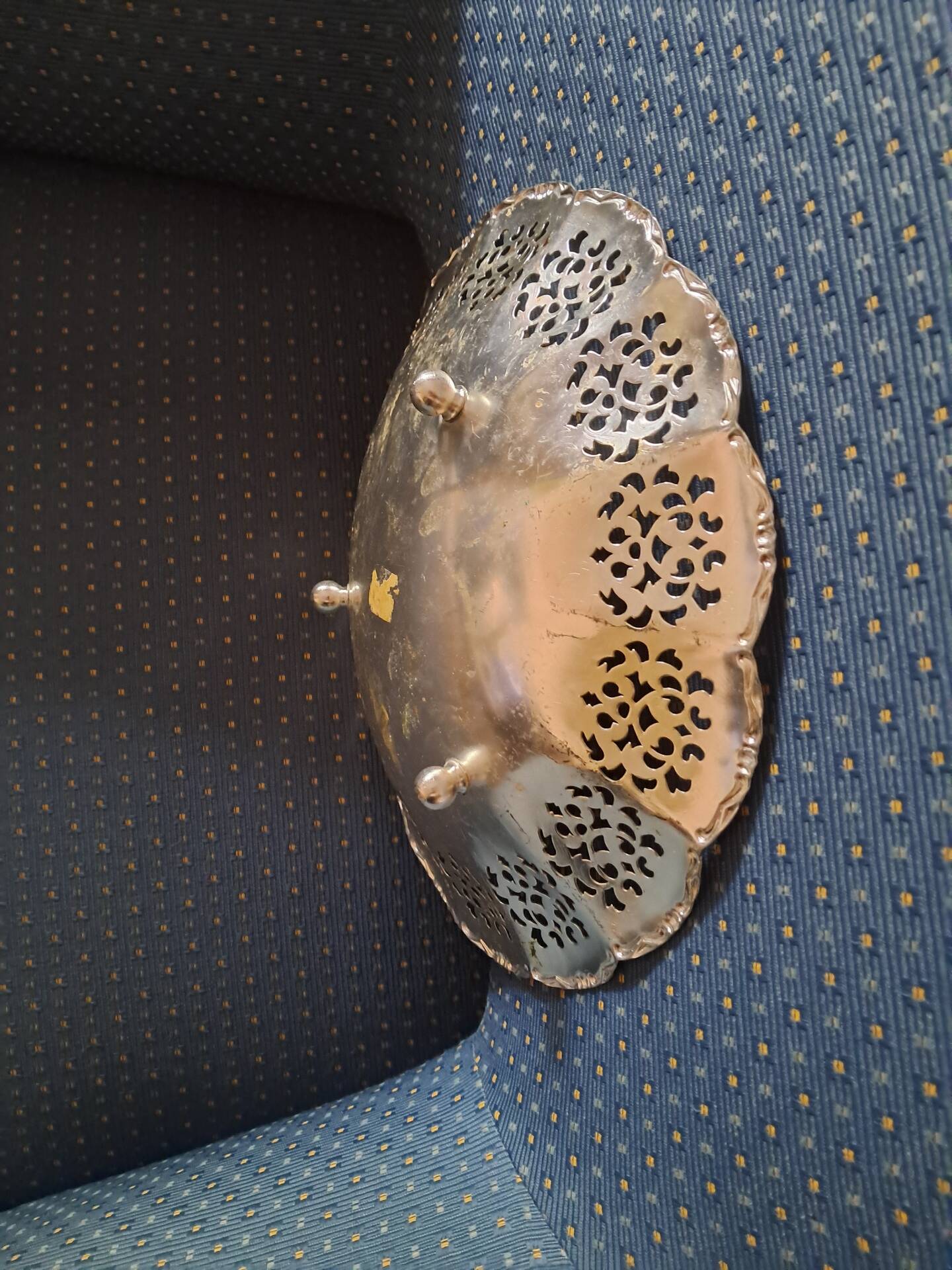 Metal bread basket