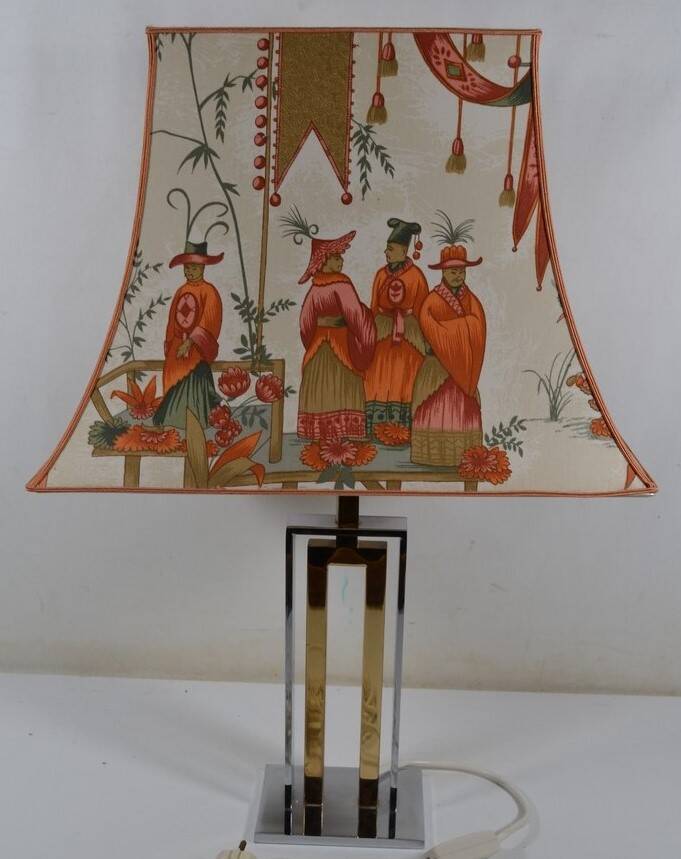 France 1970s - Vintage lamp with a chrome base and shade featuring Asian decor.