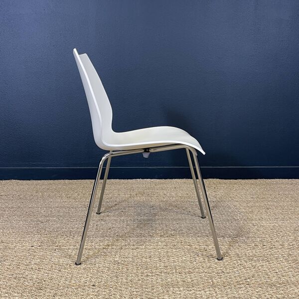 Ensemble de 4 chaises Maui blanches par Magistretti pour Kartell années 2000 Italie