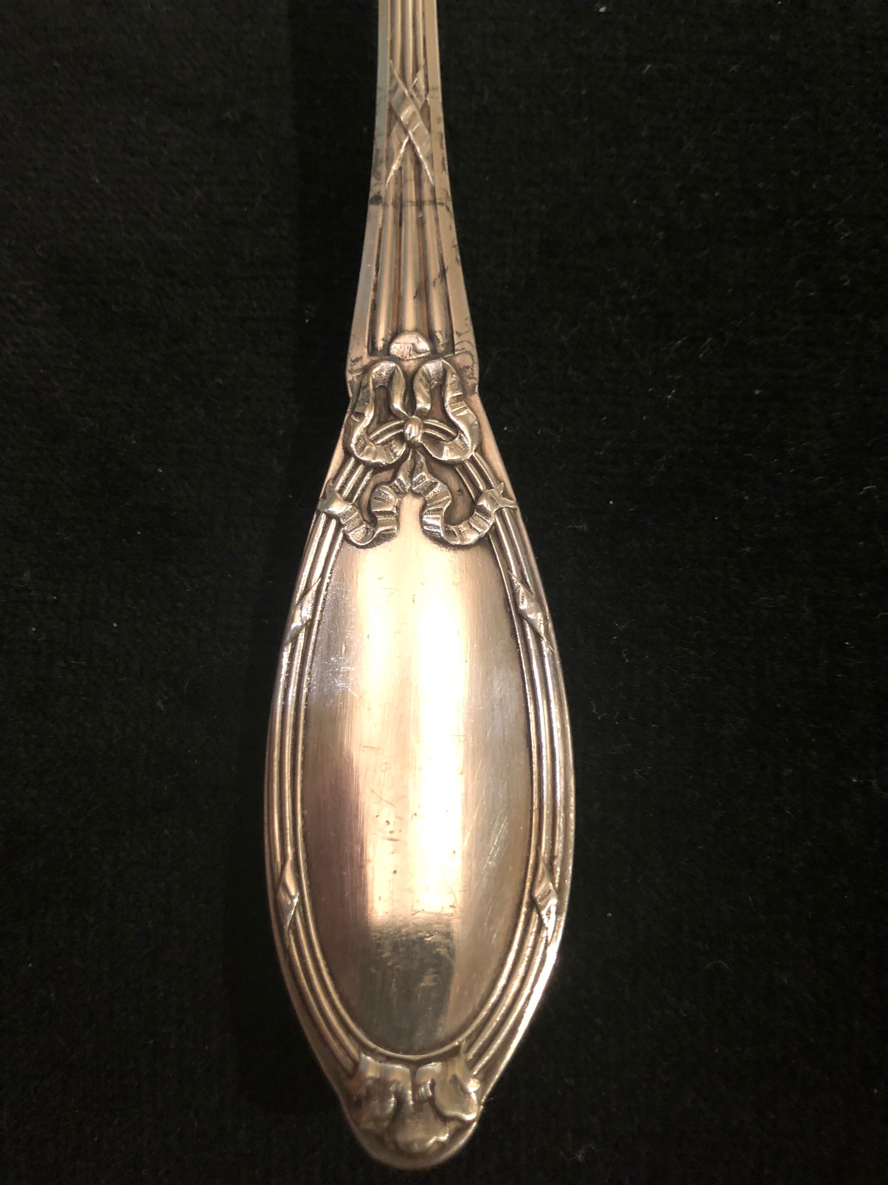 Silver metal pie shovel