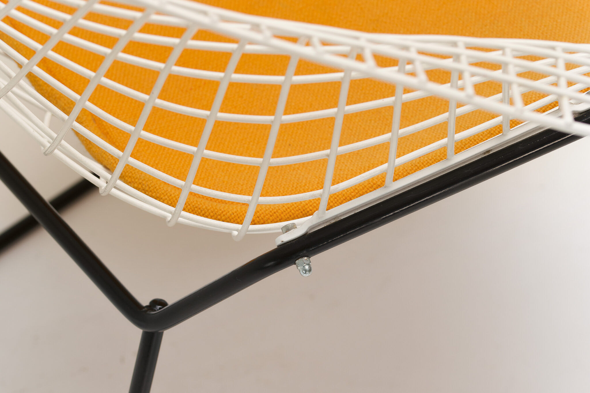 Diamond chair - yellow seatpad