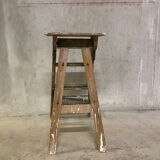 Painter's stepladder