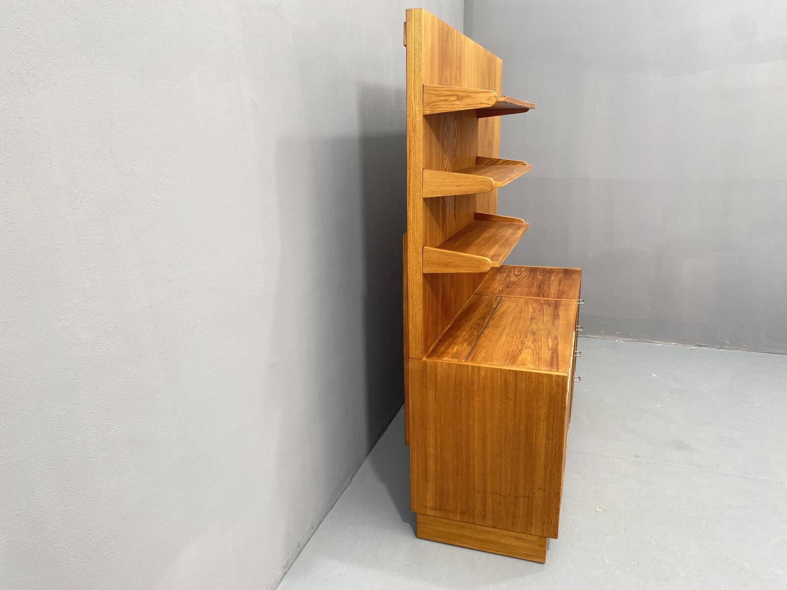Système d'étagères murales du milieu du siècle par Český nábytek, 1960, Tchécoslovaquie