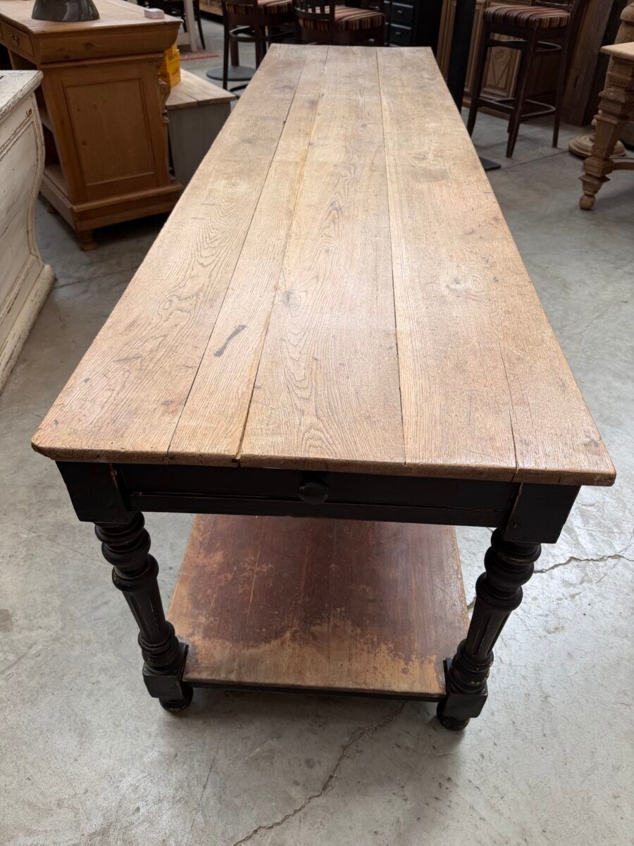 Draper's table early 20th century