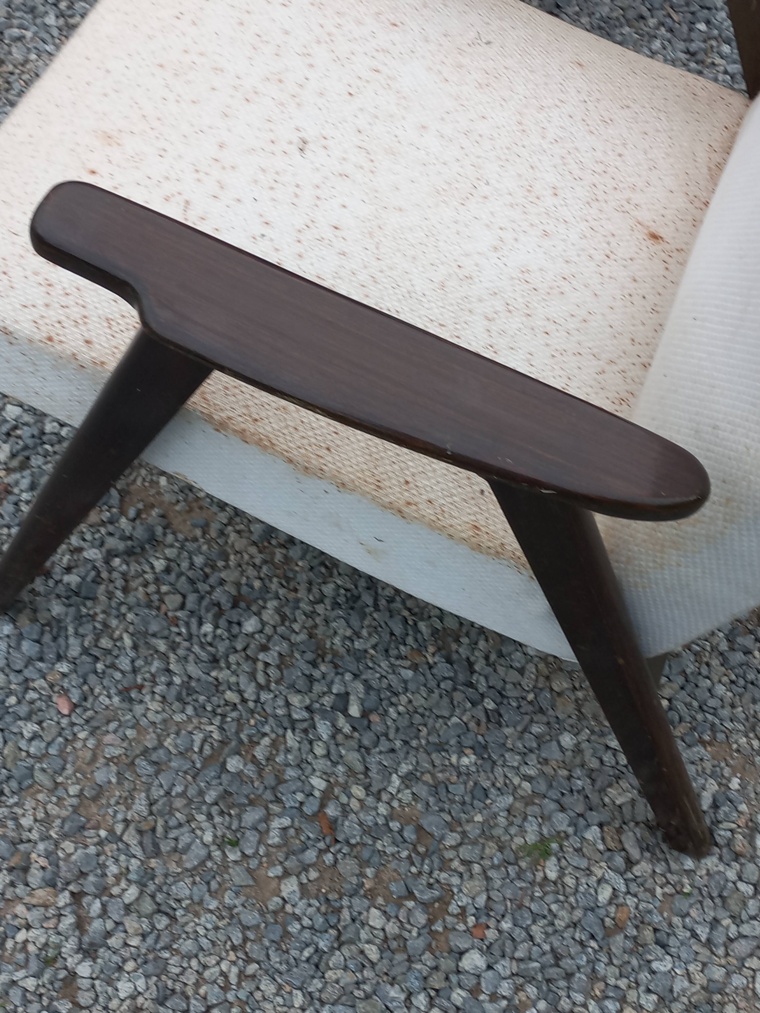 Pair of Scandinavian-style armchairs with splayed legs from the 1950s