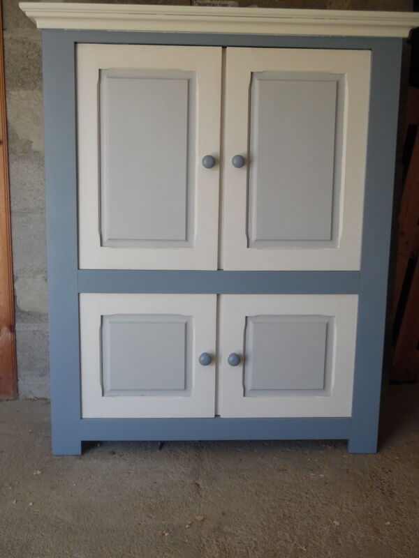 Storage cabinet