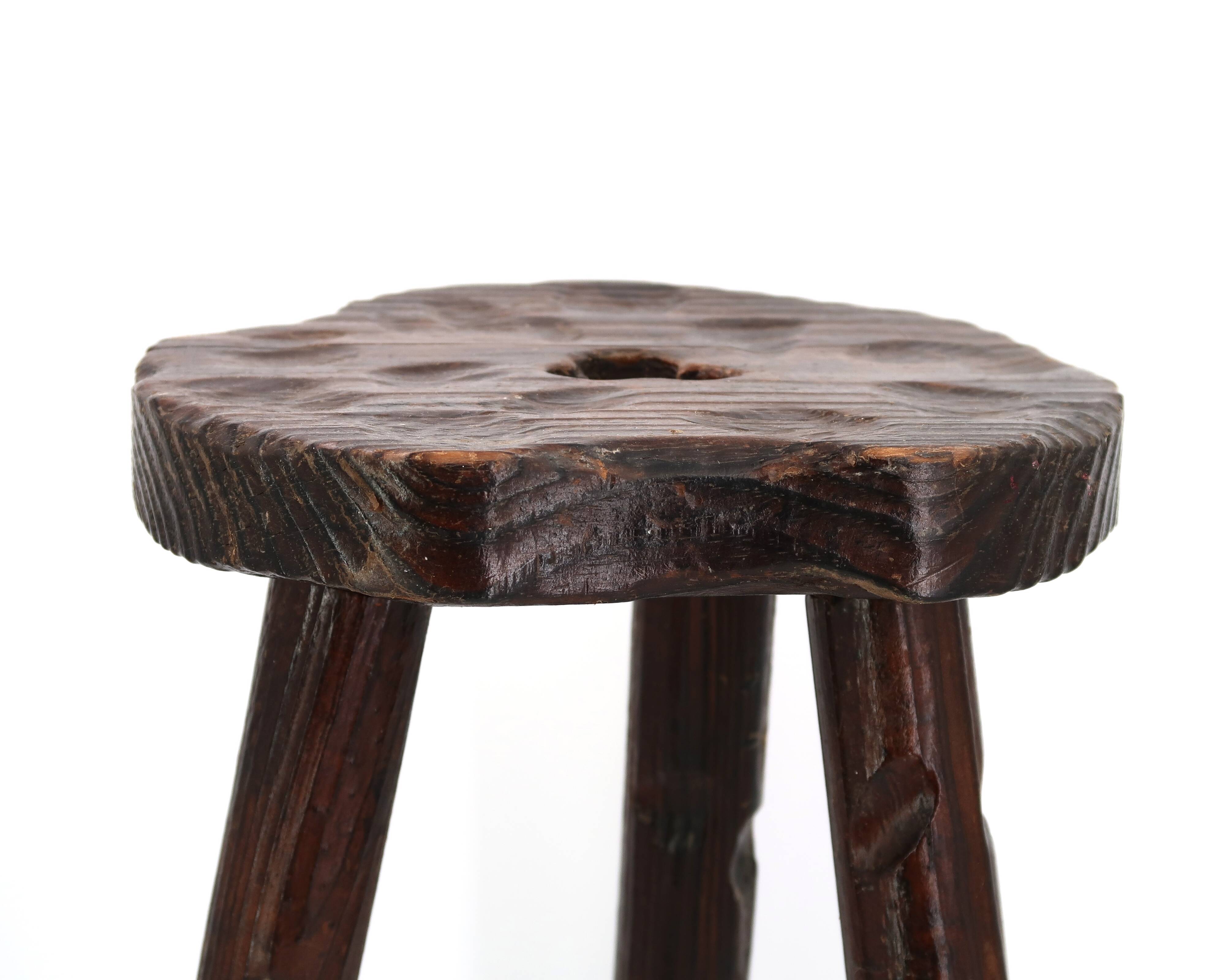 Tabouret tripode en bois, années 50