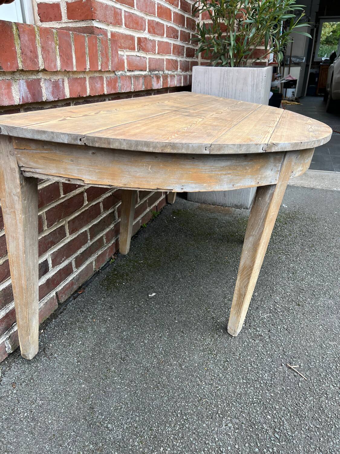 Ancienne table en bois demie lune
