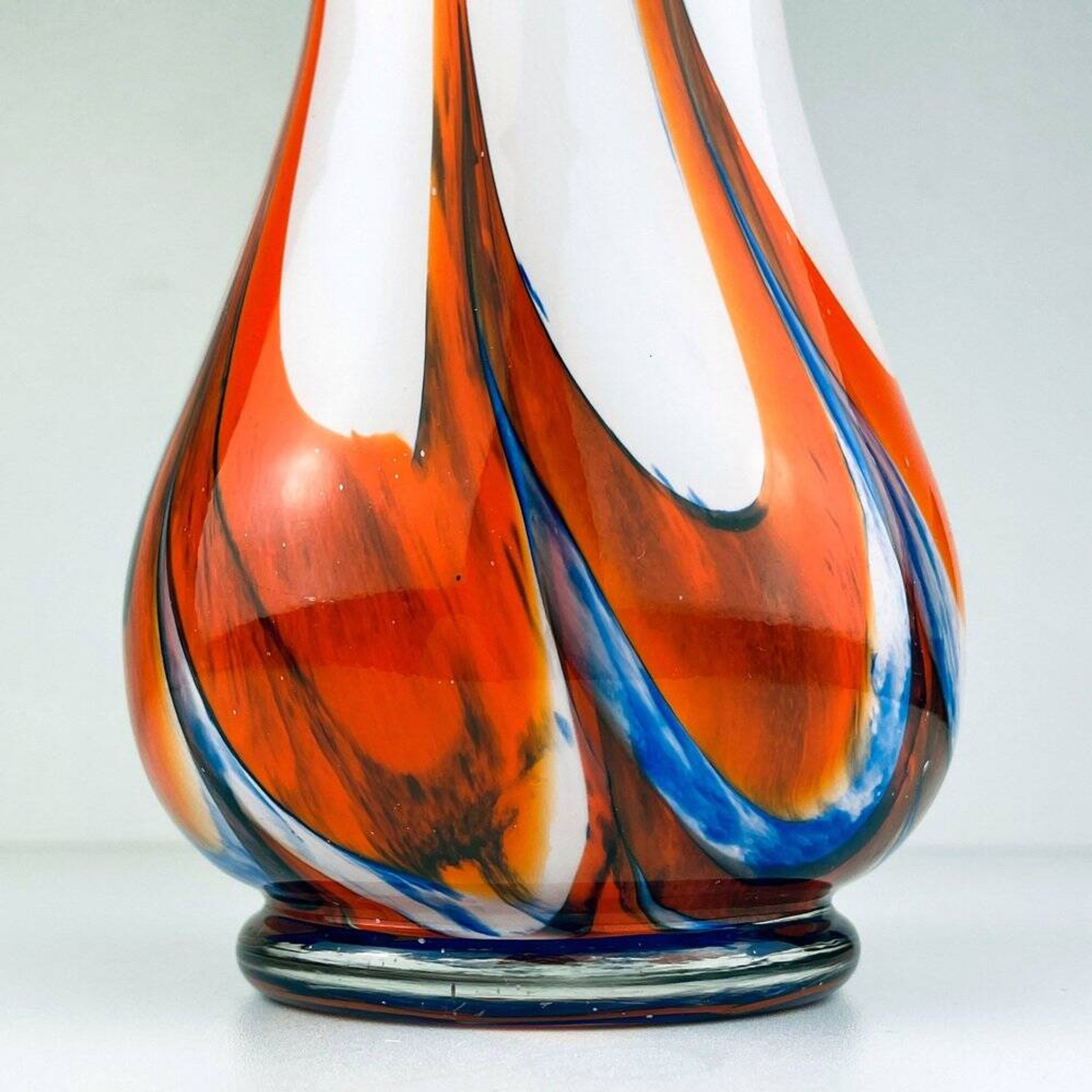 Hand-cut Murano glass vase by Carlo Moretti, Italy, 1970s.
