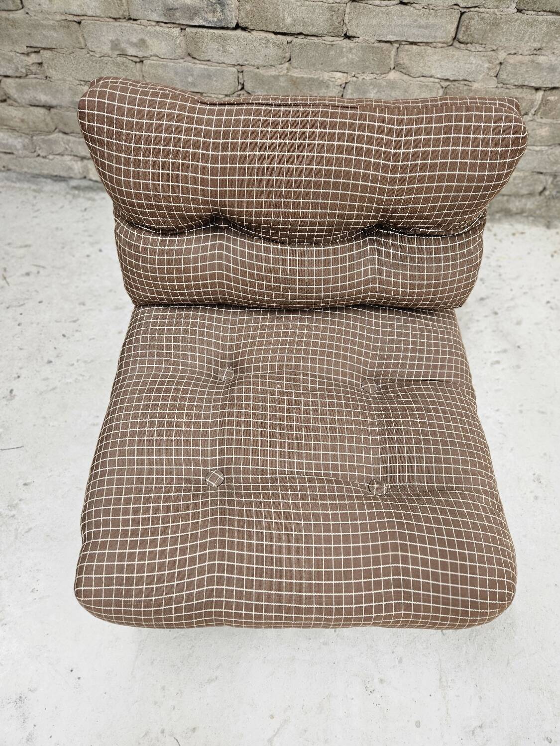 Vintage fireside chair 1970