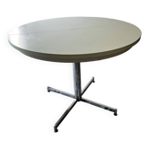 Round table with metal legs and extension
