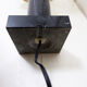 Lampe de table en marbre noir et abat-jour en raphia naturel
