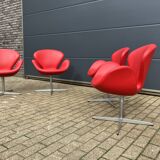 4x Original red leather Fritz Hansen Swan chairs Topstaat!
