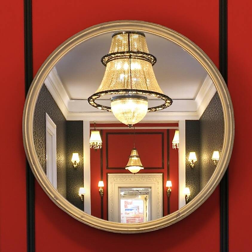 Rare round wall mirror in wood and gilded plaster – Ø 80 cm – 1950s