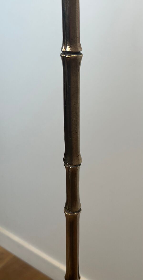 Lampadaire de parquet en bronze façon faux-bambou de la Maison Baguès