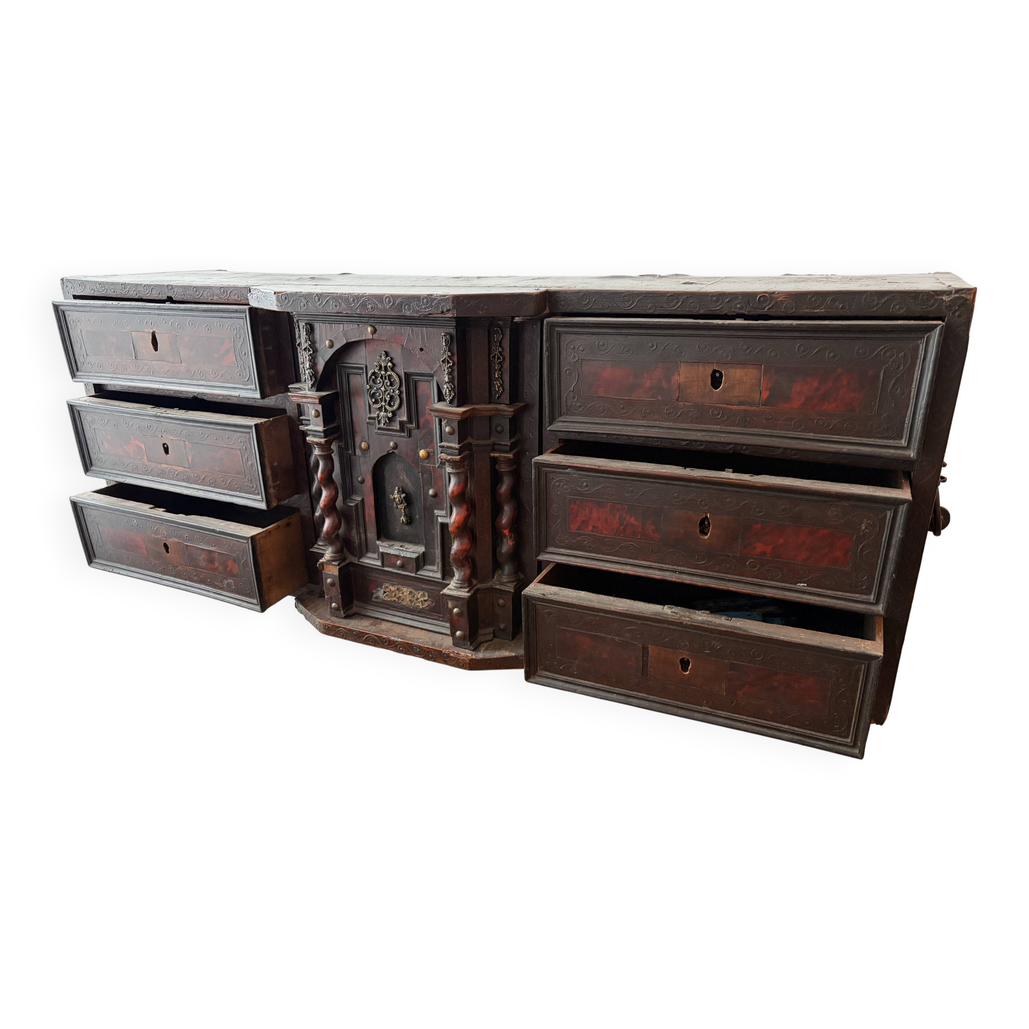 Portuguese chest type counter