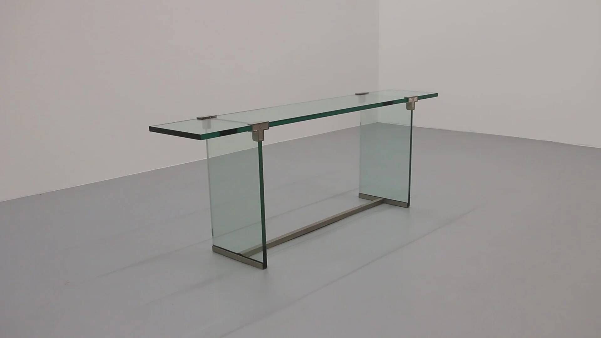 Table d'appoint Modèle T30 par Peter Ghyczy - design des années 1970 (2 mètres de long)