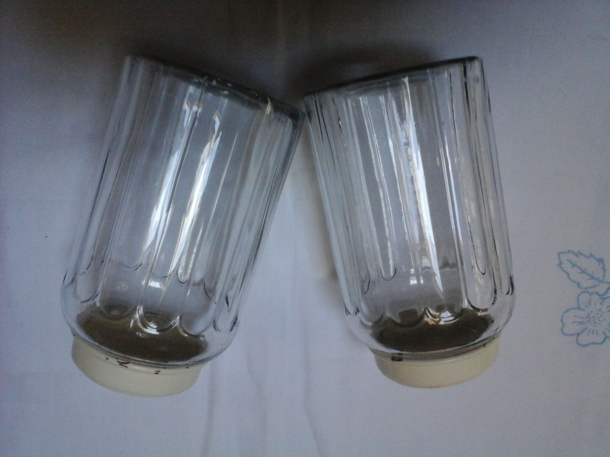 Lot of 2 old jars