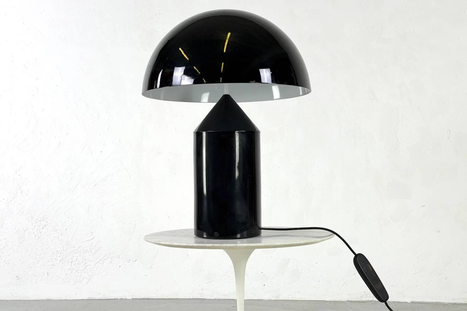 Lampe de table Atollo 233 par Vico Magistretti pour Oluce - 1970s