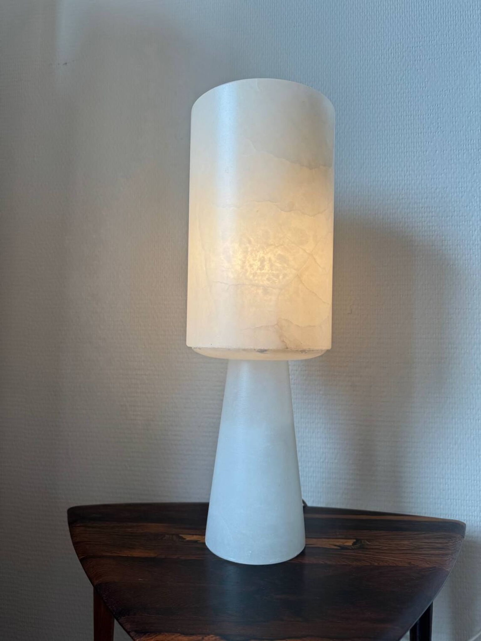 Mid-Century Modernist Spanish Alabaster Table Lamp, 1990s