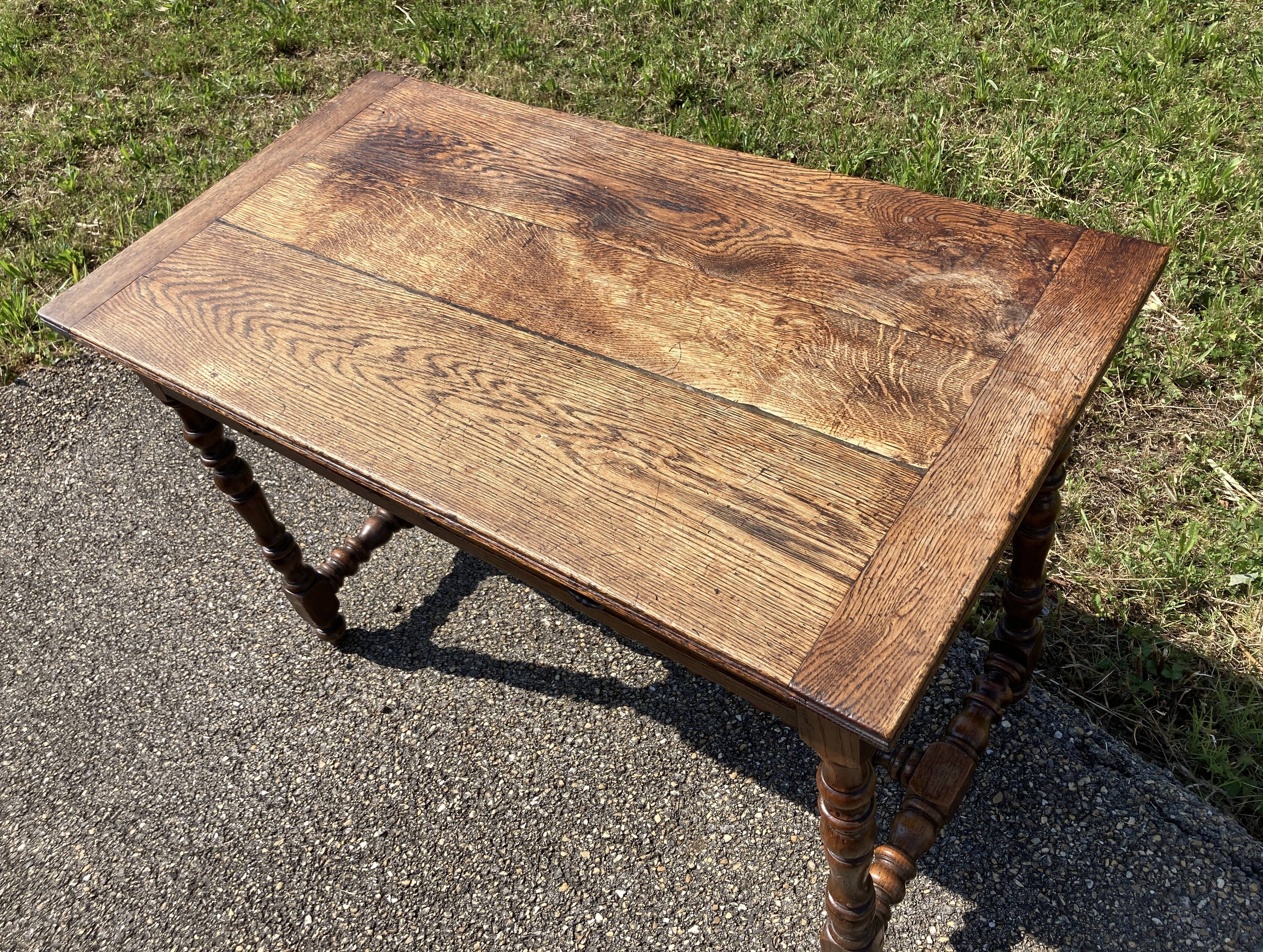 Rustic desk with two drawers with brace and turned legs
