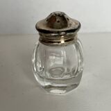 Set of 4 salt shakers