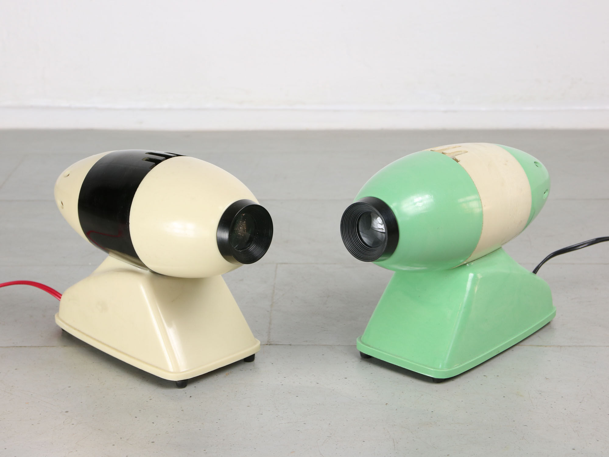 Mid-century cream projector from bakalite