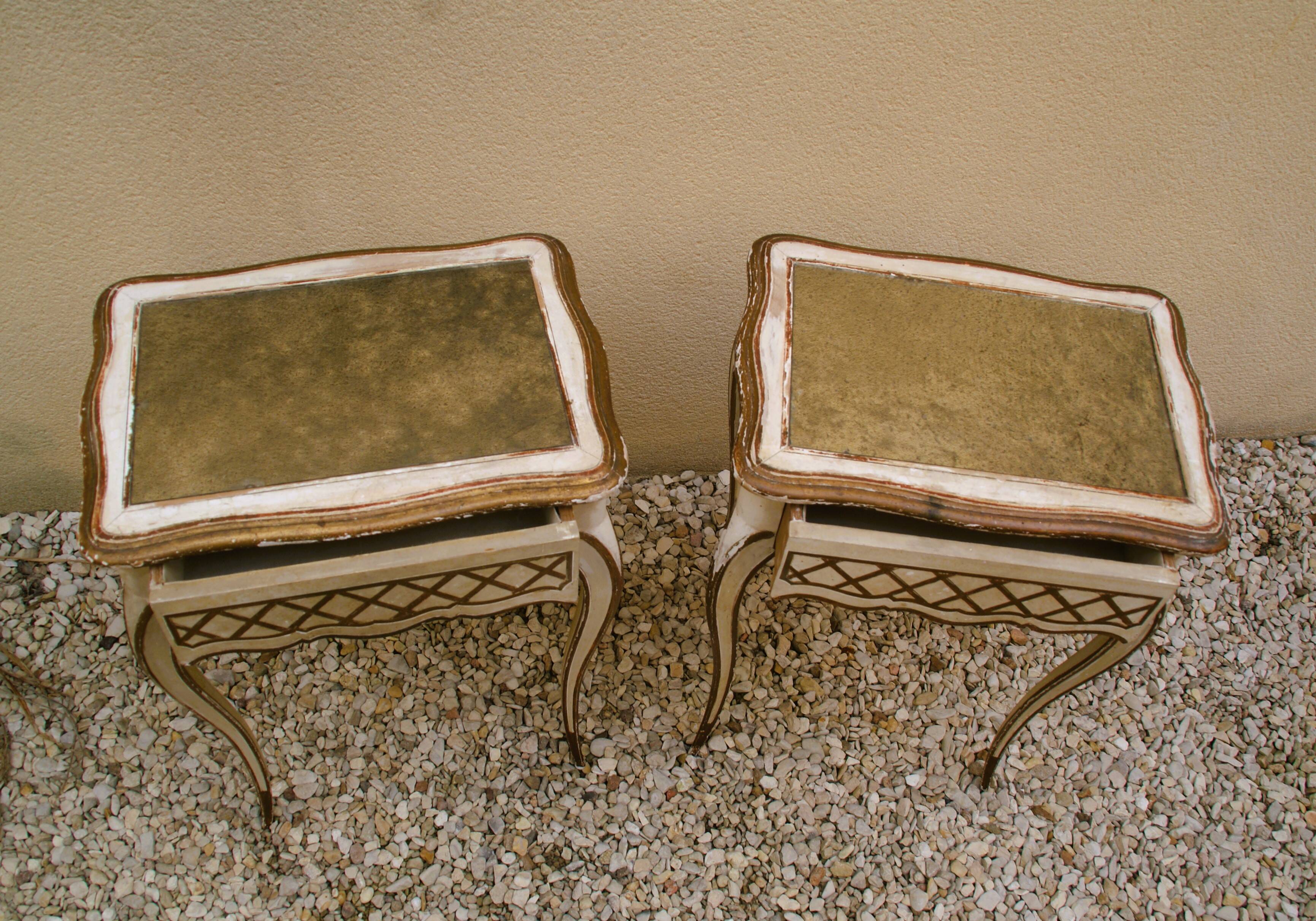 Pair of small tables 1900 in Louis xv style