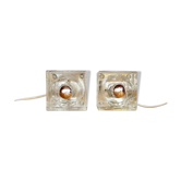 Deux appliques en verre coulé